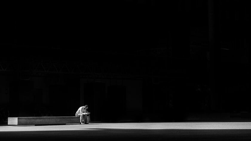 ĐỜI, CƠ BẢN LÀ TỰ LO